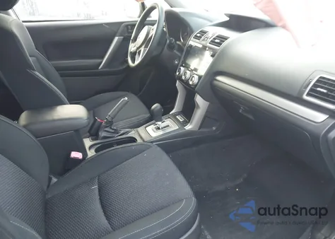 2017 Subaru Forester 2.5I Premium z USA, uszkodzony, nr VIN JF2SJAEC4HH805402